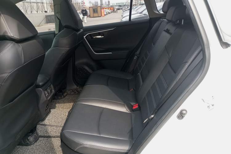 Used Toyota RAV4 2020 Dual-Engine 2.5L E-CVT 4x4 Elite PLUS Edition