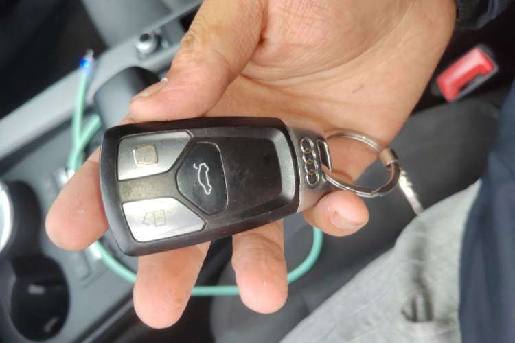 Used Audi A4L 2018 30th Anniversary Edition 40 TFSI Trendy Model Vehicle Key