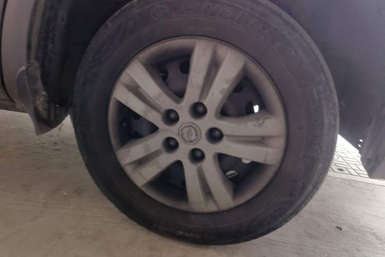 Used FORTHING Lingzhi 2012 Commercial Version 1.6L Utility Model
