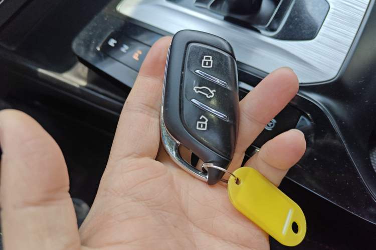 Used MG 5 2021 Revised 300TGI DCT Qingshè Luxurious Enjoyment Edition
