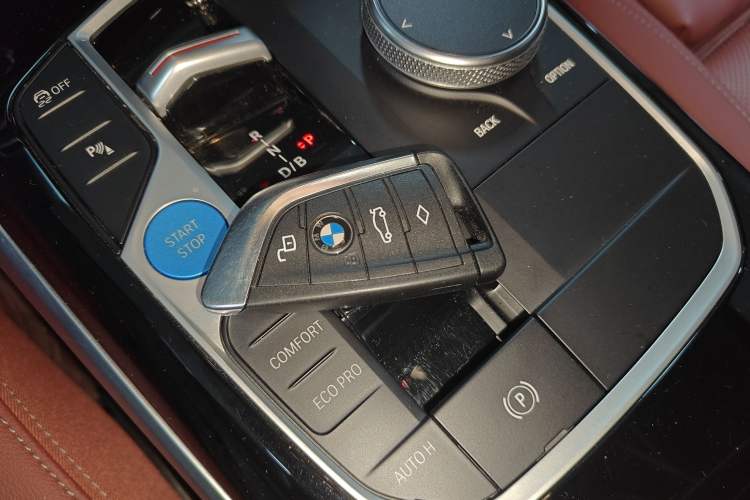 Used BMW i3 2024 eDrive 35 L
