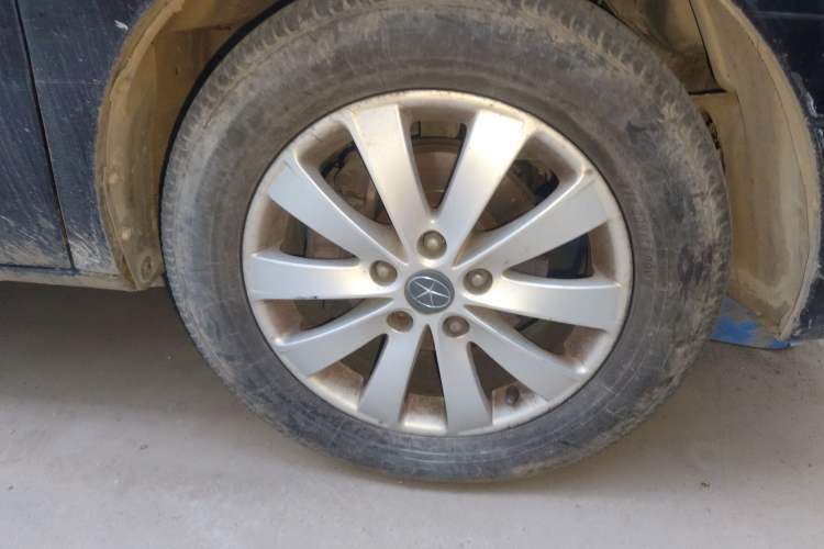 Used JAC Group Refine M5 2013 2.0T Gasoline Automatic Business Edition
