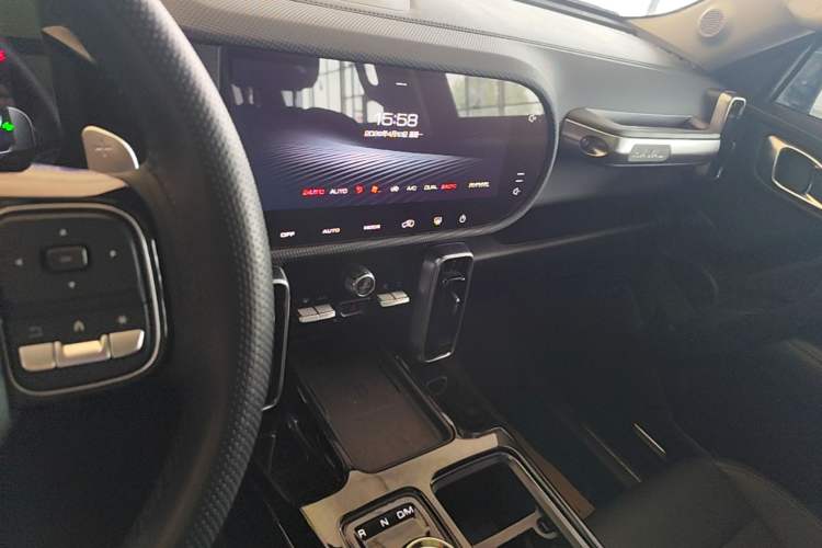 Used Haval DARGO 2022 2.0T DCT 4x4 Chinese Rural Dog Hunting Edition Audio And AC Panel