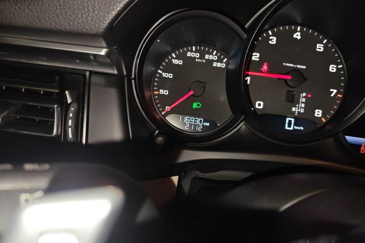 Used Porsche Macan 2018 Macan 2.0T
