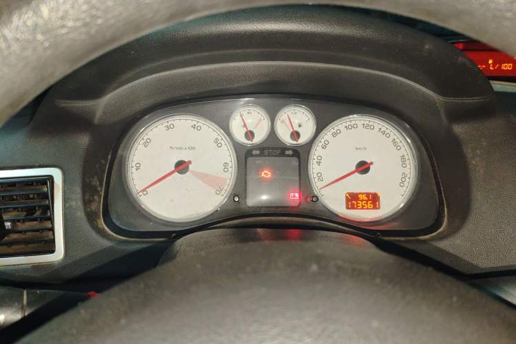 Used Peugeot 307 2010 Sedan 1.6L Manual Comfort Edition