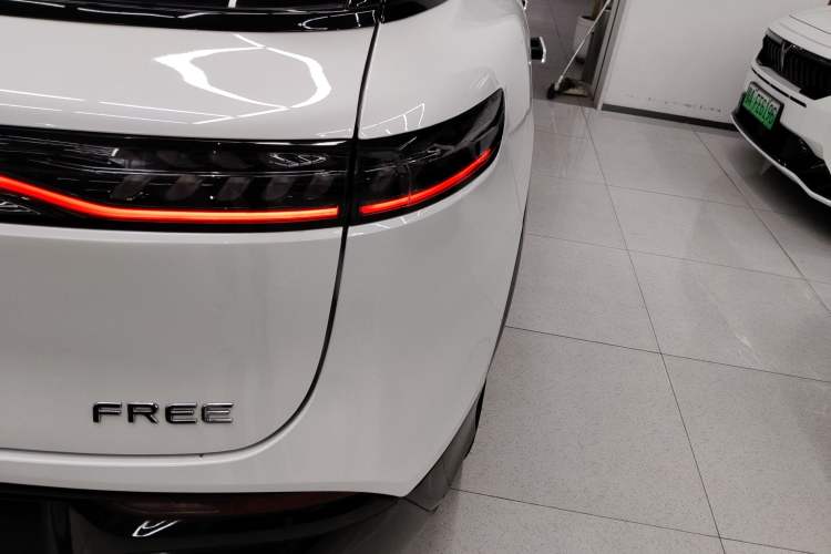 Used VOYAH FREE 2025 318 318 km Rear-Drive Touring Edition