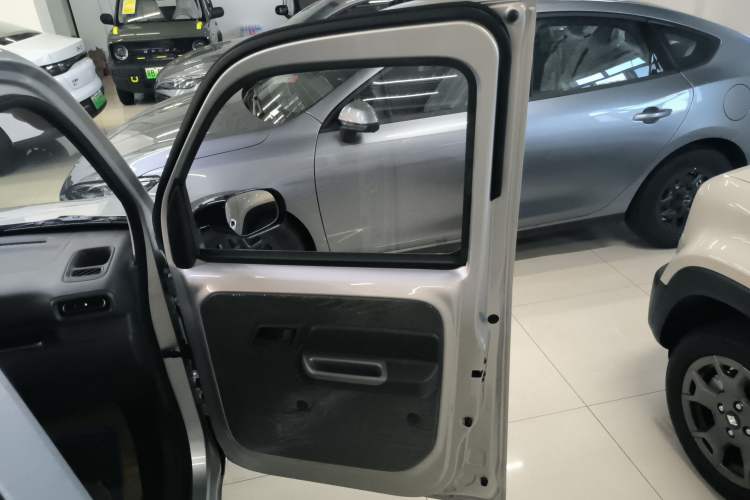 Used Wuling Zhiguang New Energy 2025 Comfort Model