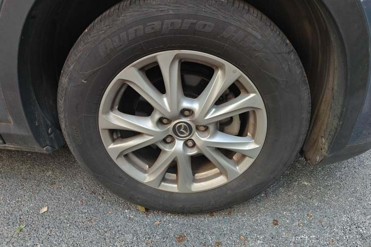 Used Mazda CX-4 2018 2.0L Automatic Two-Wheel Drive Blue Sky Dynamic Version China VI Standard Right Front Wheel Hub