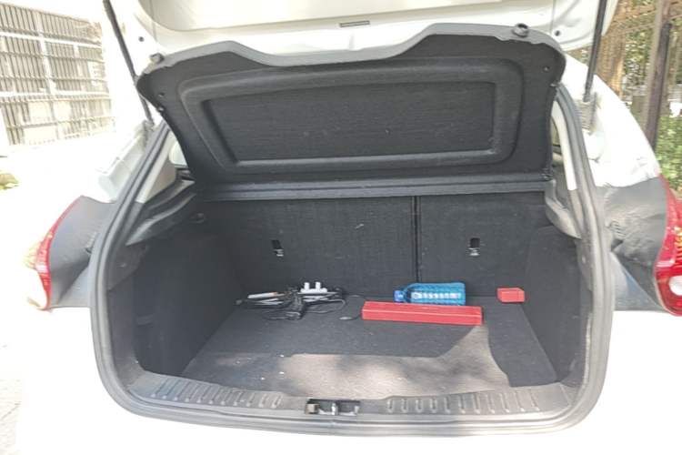 Used Ford Focus 2015 Hatchback 1.6L Automatic Comfort Model Trunk
