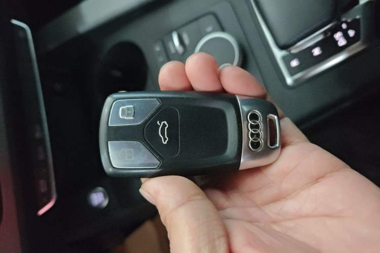 Used Audi A4L 2017 Plus 40 TFSI Ambition Model
