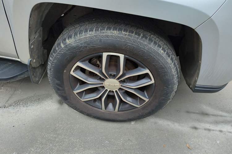 Used JMC Yuhu 9 2019 2.0T Manual Gasoline Two-Wheel Drive Comfort Edition