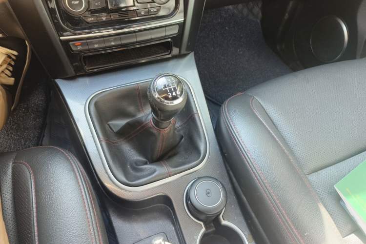 Used Haval H5 Classic 2013 Zhizun Edition 2.0T Manual 4x4 Elite Model
