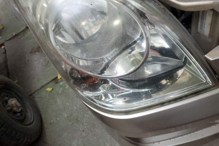 Used Wuling Rongguang 2014 1.2L S Base Model
