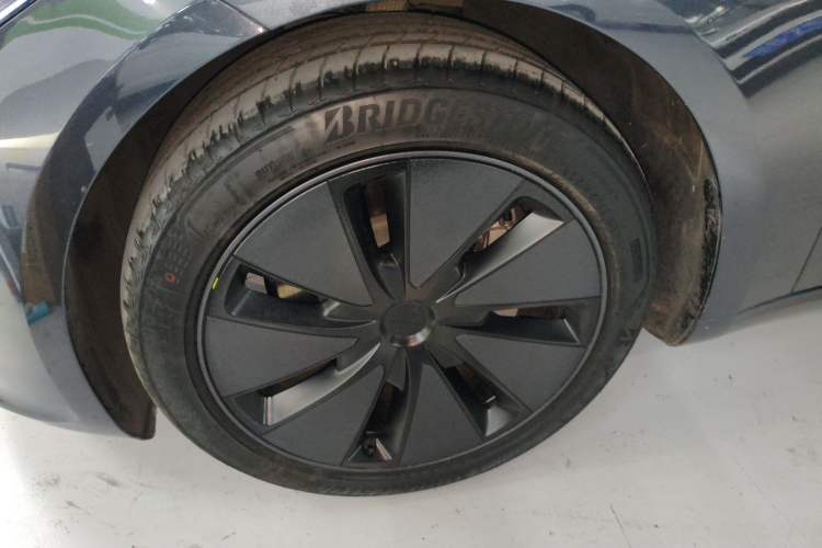 Used Tesla Model 3 2025 Rear-Wheel-Drive Version