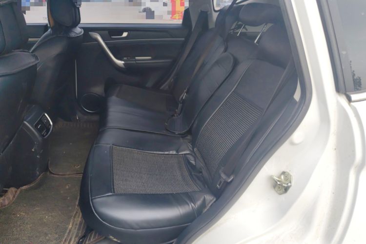 Used Haval M6 2019 1.5T Manual Two-Wheel Drive Elite Version China VI Standard Left Rear Seat