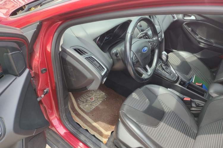 Used Ford Focus 2015 Hatchback EcoBoost 180 Automatic Elite Model