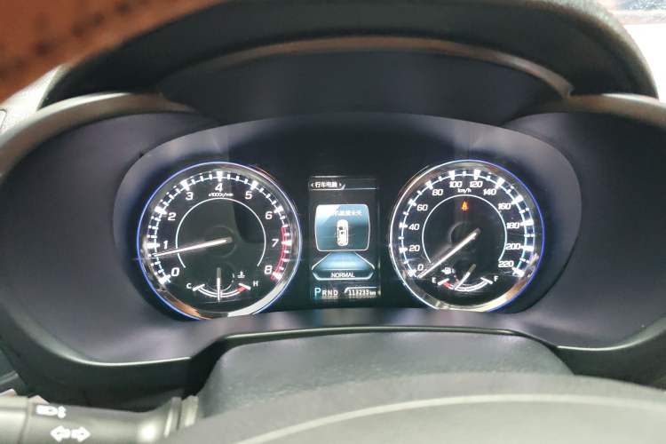 Used CHANGAN CS95 2017 2.0T Two-Wheel Drive Zhitu Edition
