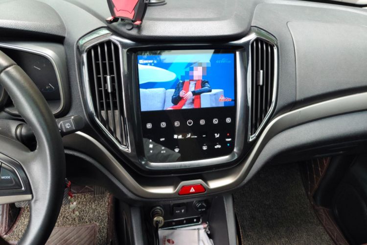 Used CHANGAN OSHAN CX70 2016 1.6L Manual Luxury Model Audio And AC Panel