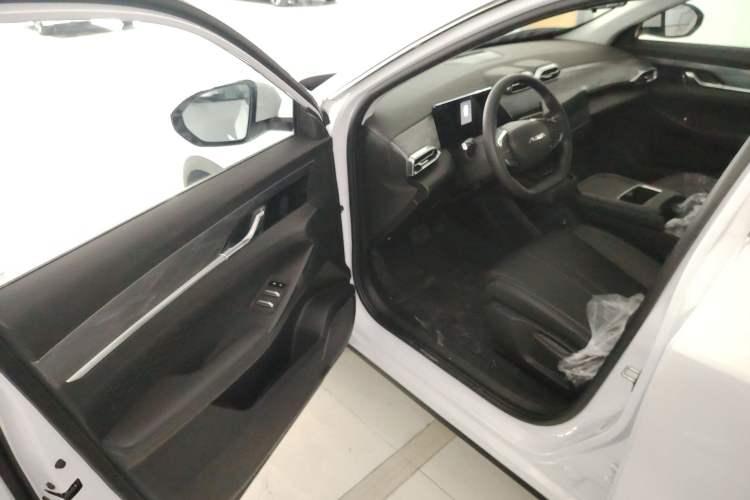 Used Dongfeng Aeolus SKY EV01 2025 530 km AIR Elite Edition
