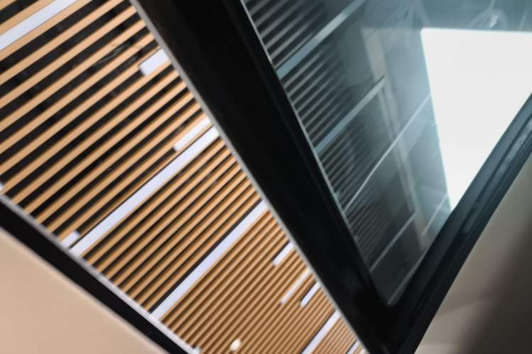 Used Mercedes-Benz E-Class New Energy 2022 Restyled E 350 e L Plug-in Hybrid Sports Sedan
