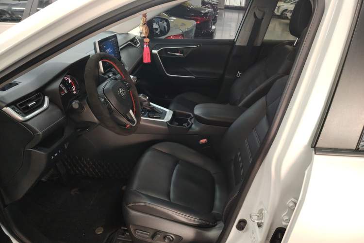 Used Toyota RAV4 2021 2.0L CVT Two-Wheel Drive Fashion PLUS Edition
