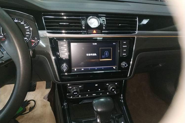 Used Volkswagen Phideon 2016 480 V6 4x4 Executive Flagship Edition
