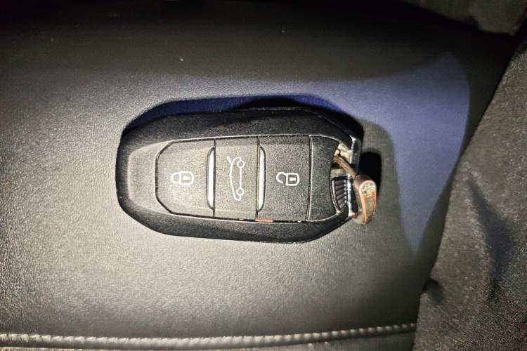 Used Citroen C5 X 2021 1.6T Enjoy the Extraordinary Vehicle Key