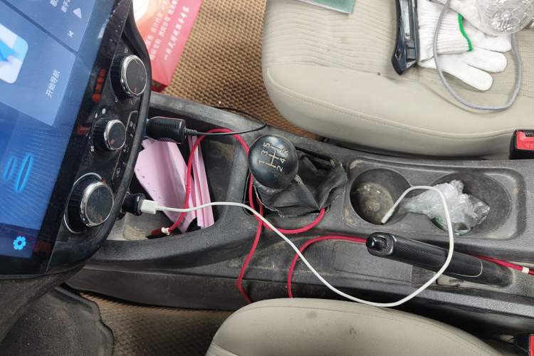 Used Wuling Rongguang V 2015 1.5L Base Version