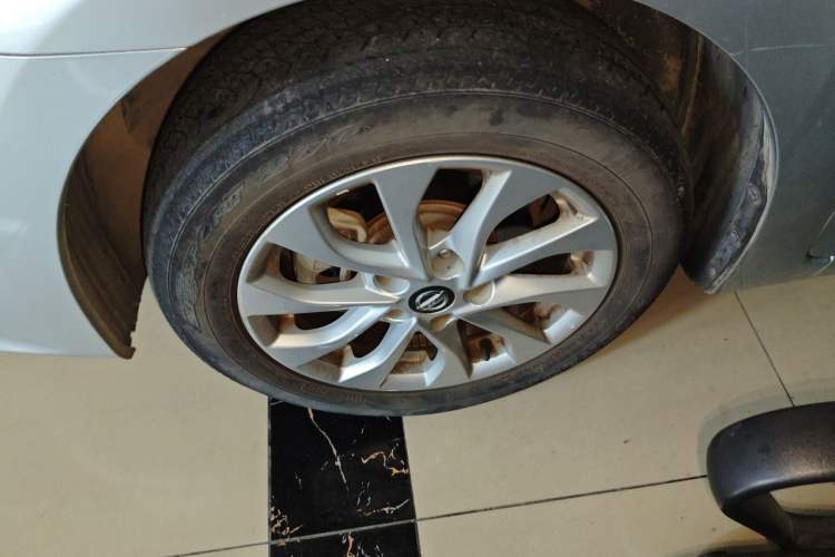 Used Nissan Sylphy 2016 1.6XE CVT Comfort Edition Exterior 4