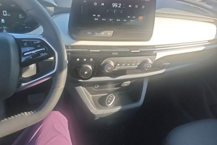 Used Bestune NAT 2023 PRO Comfort Travel Edition 419km Audio And AC Panel