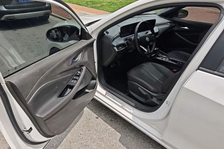 Used Buick Verano 2023 Pro GS Hunter Wind Edition