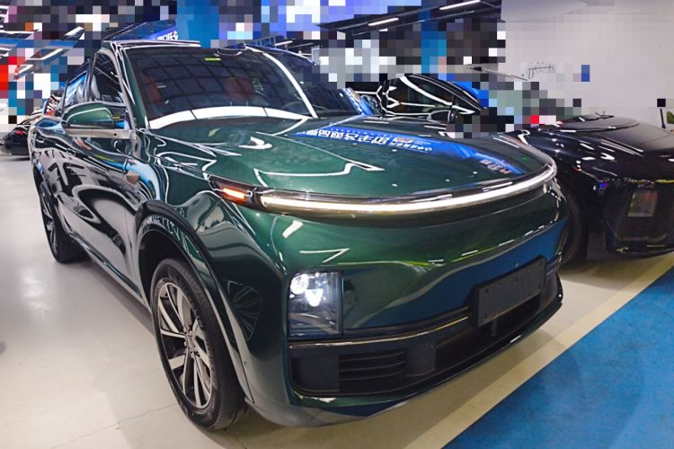 Used Li Auto L8 2023 Pro Model Front Right 45 Deg