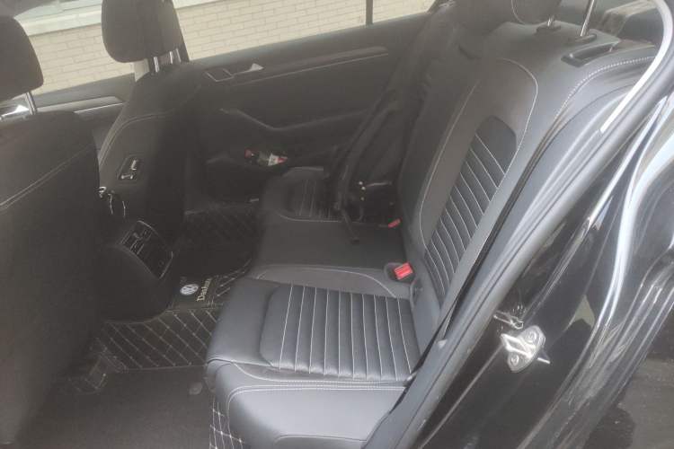 Used Volkswagen Magotan 2020 330TSI DSG Leading Model
