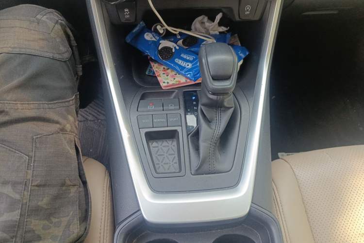 Used Toyota RAV4 2020 2.0L CVT Two-Wheel Drive Fashion Edition