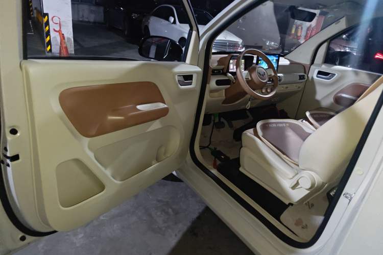 Used Wuling Hongguang MINIEV 2024 3rd Generation 215km Youth Edition