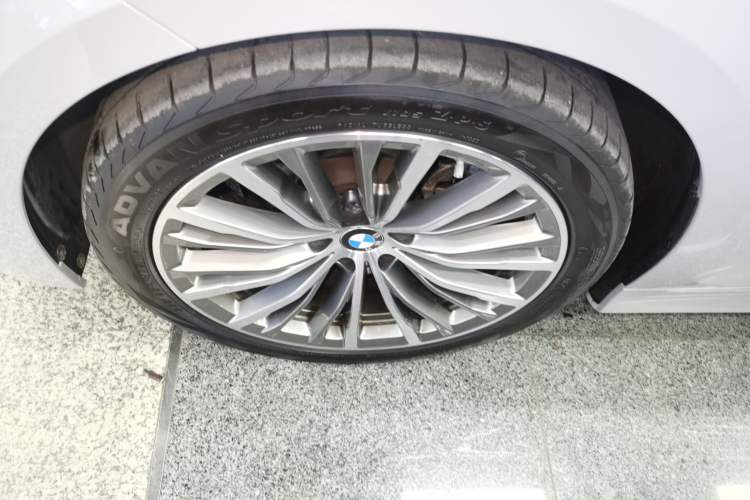 Used BMW 3 Series 2020 325Li First Edition Exterior 4