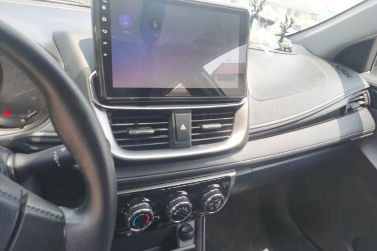 Used Toyota YARiS L Zhi Xuan 2020 X-Trail X 1.5L CVT Luxury Edition
