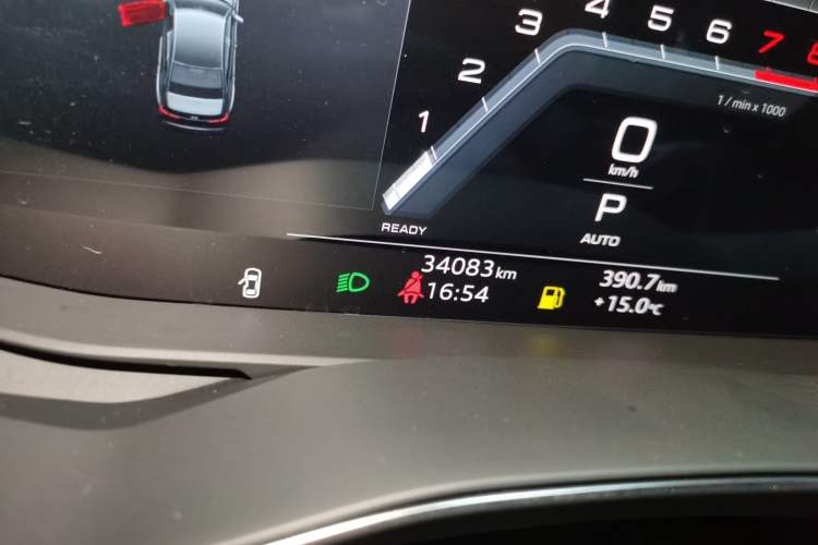 Used Audi A6L 2024 45 TFSI Prestige Dynamic Edition Odometer Close Up