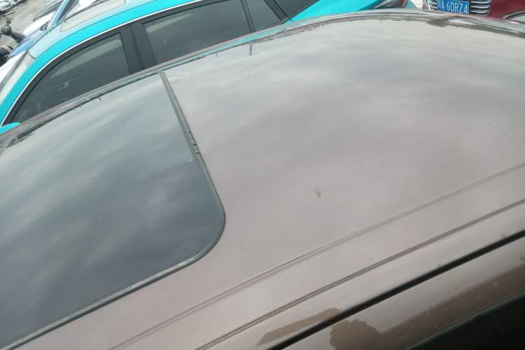 Used Peugeot 301 2014 1.6L Automatic Luxury Edition Roof