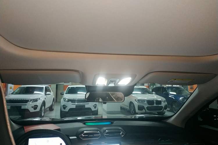 Used Dongfeng Aeolus Mage 2023 DH-i 1.5T Prestige Edition