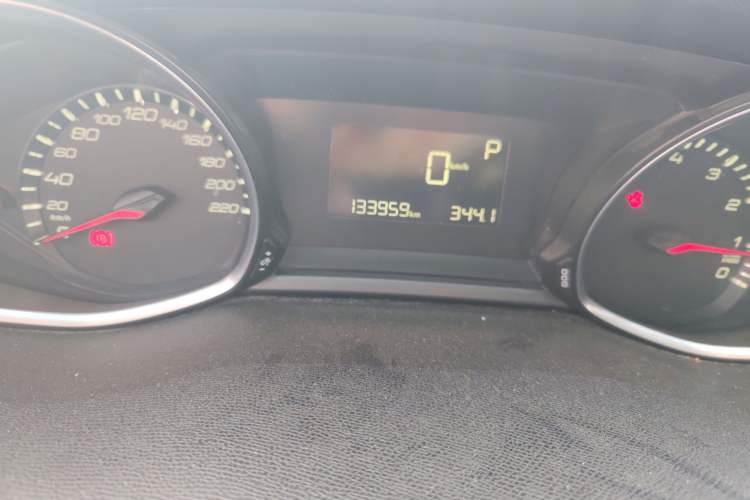 Used Peugeot 308S 2015 1.6T Automatic Jingchi Edition Instrument Cluster