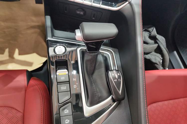 Used CHANGAN Eado 2020 PLUS Blue Whale NE 1.4T GDI DCT Flagship Model Gear Lever