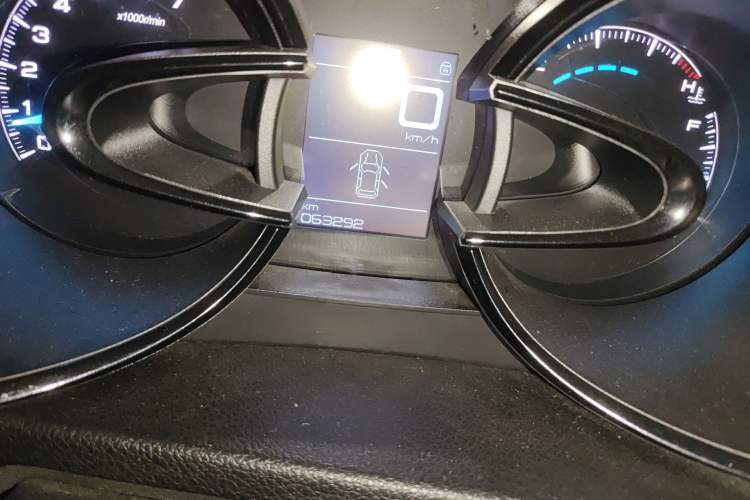 Used Dongfeng Aeolus AX7 2015 2.3L Automatic ZhiZun Version