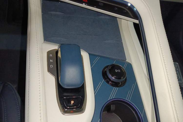 Used Zeekr 001 2025 YOU Edition 100 kWh All-Wheel Drive
