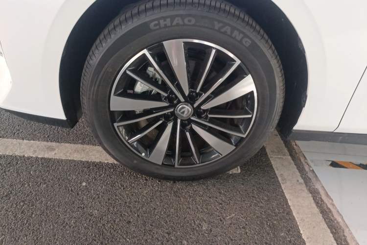 Used CHANGAN Eado PHEV 2025 Smart New Blue Whale 145KM Battleship Edition Left Front Wheel Hub