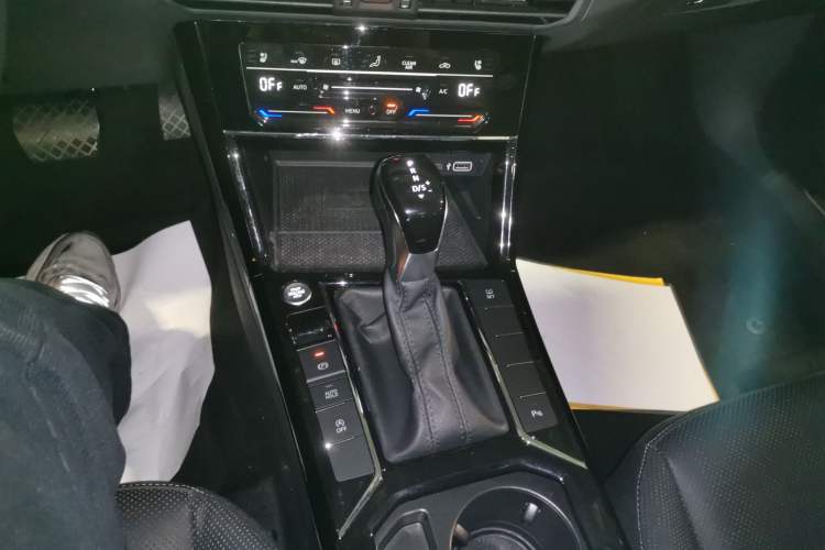 Used Volkswagen Passat 2021 330TSI Luxury Edition