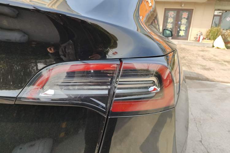 Used Tesla Model Y 2023 Rear-Wheel-Drive Version