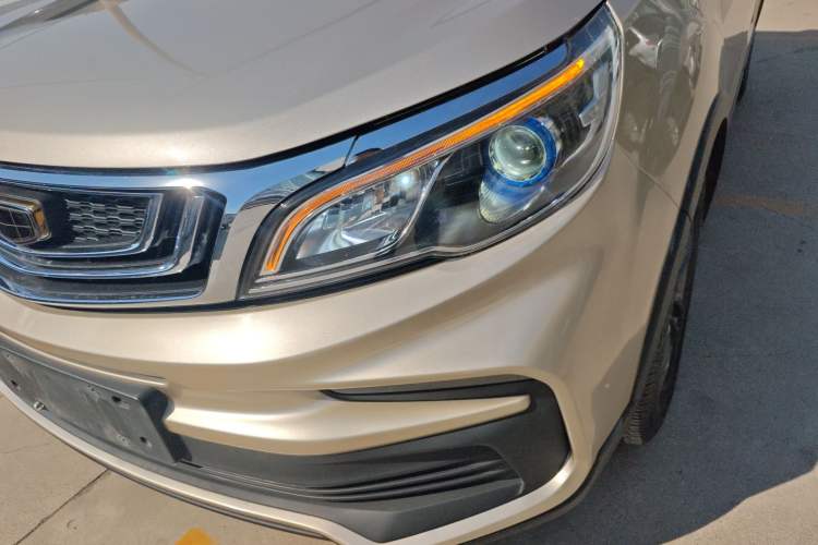 Used Geely Auto Vision X3 2020 1.5L CVT Luxury Model Left Front Headlight