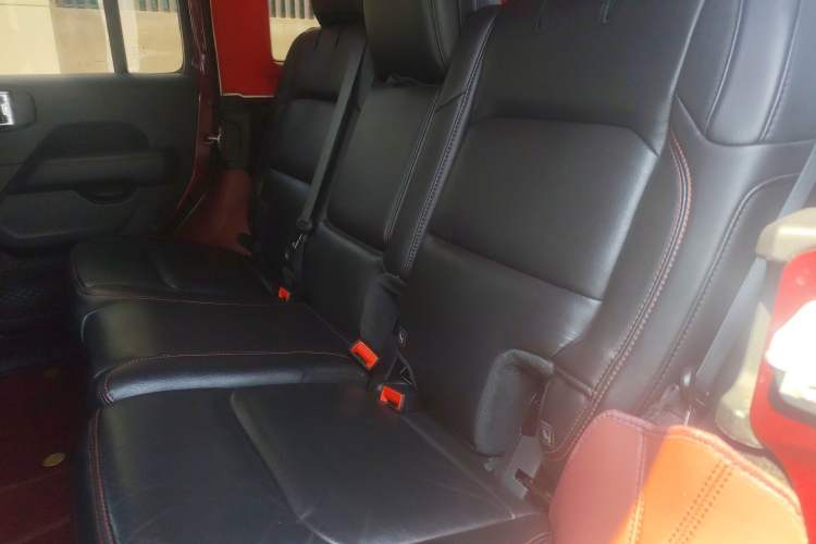 Used Jeep Wrangler 2021 2.0T Robin Hood Four-Door Edition
