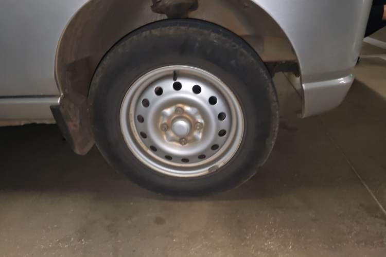 Used Wuling Zhiguang 2010 1.0L New Version Practical Short-Body L2Y